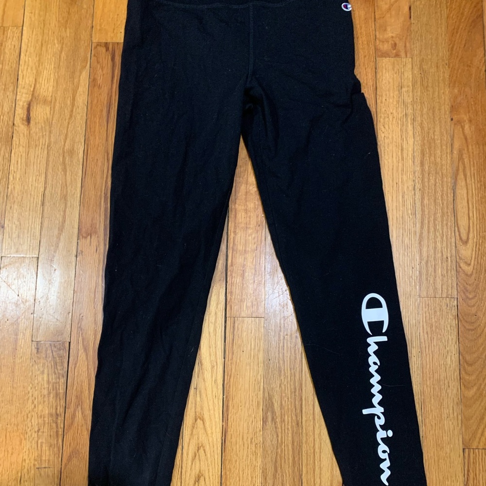Black, Size XL but fits on pretty tight, brand Champion